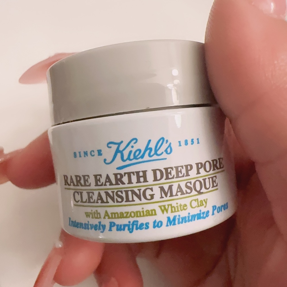 Kielh’s rare earth deep pore minimizing cleansing clay mask